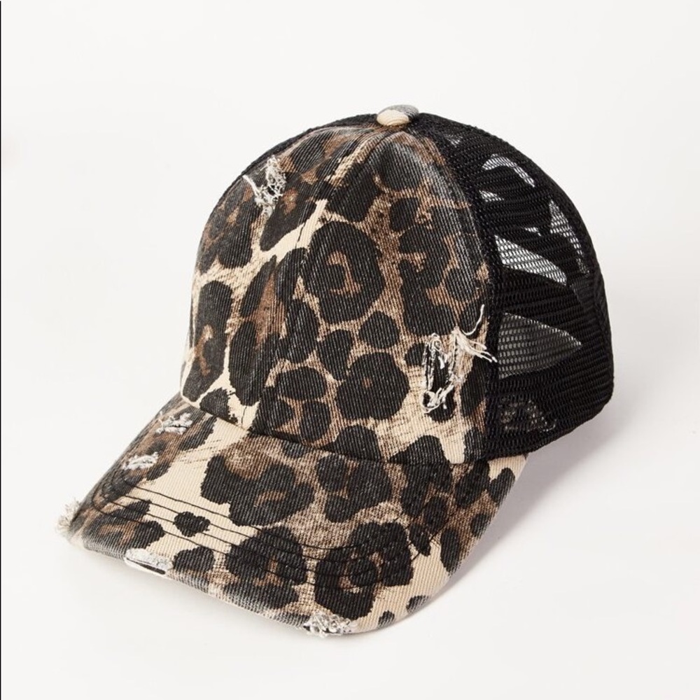 CC Criss Cross Ponytail cap Black Leopard Trucker hat NWT So cute!